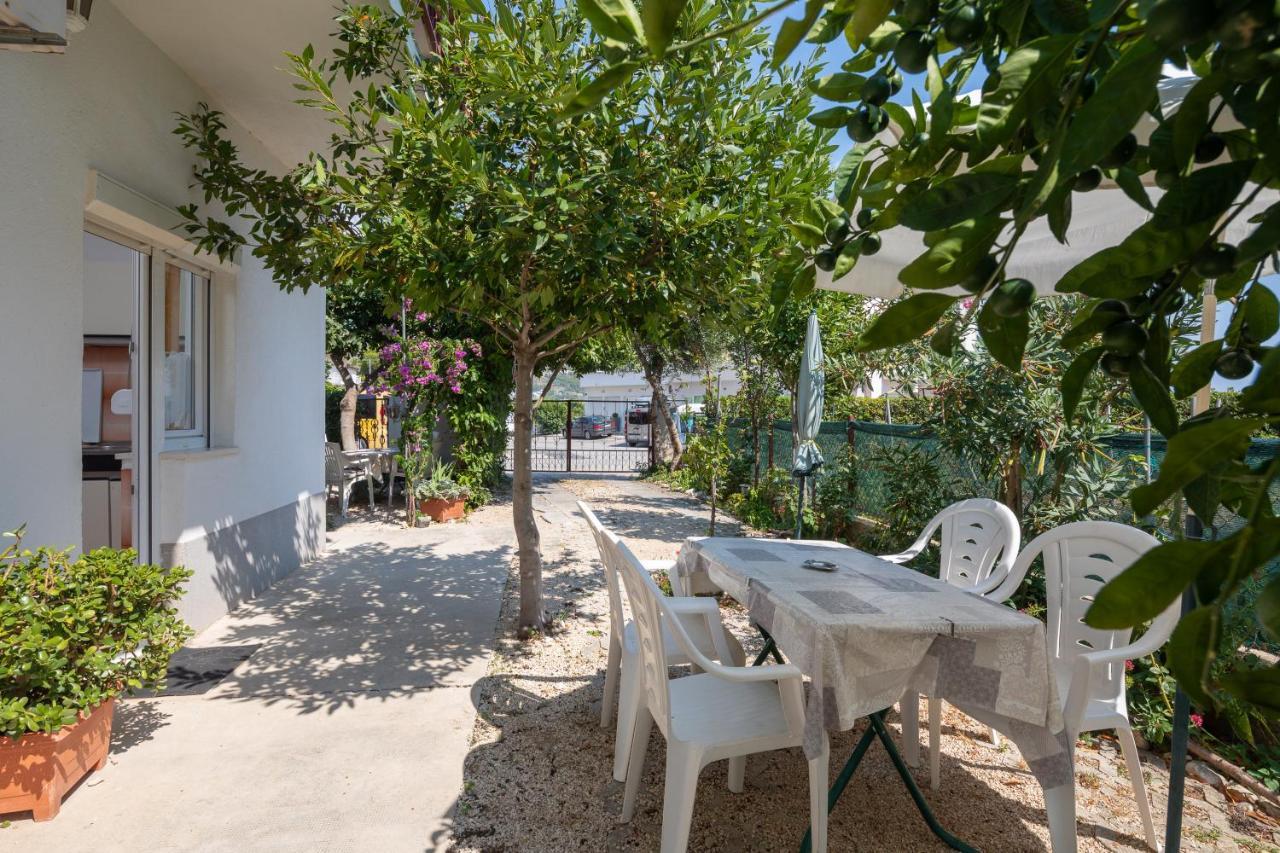 Apartments Near Beach Babic Split Exterior foto
