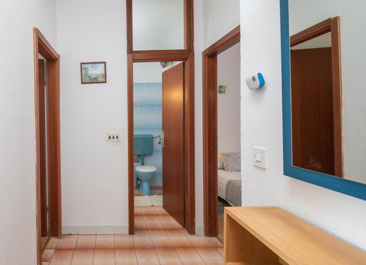 Apartments Near Beach Babic Split Exterior foto